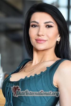 225257 - Yuliia Age: 47 - Ukraine