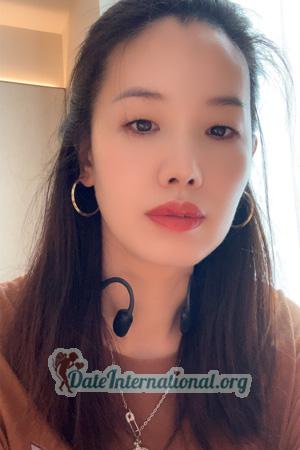 225301 - Lina Age: 44 - China