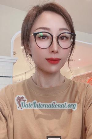 225882 - Hongmei Age: 43 - China