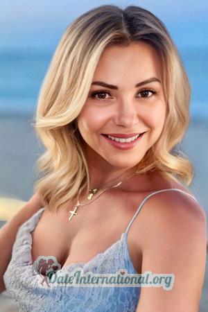 226208 - Svitlana Age: 45 - Ukraine