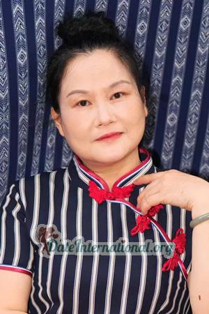 227229 - Isabelle� Age: 56 - China