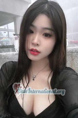 227312 - Yifei Age: 21 - China